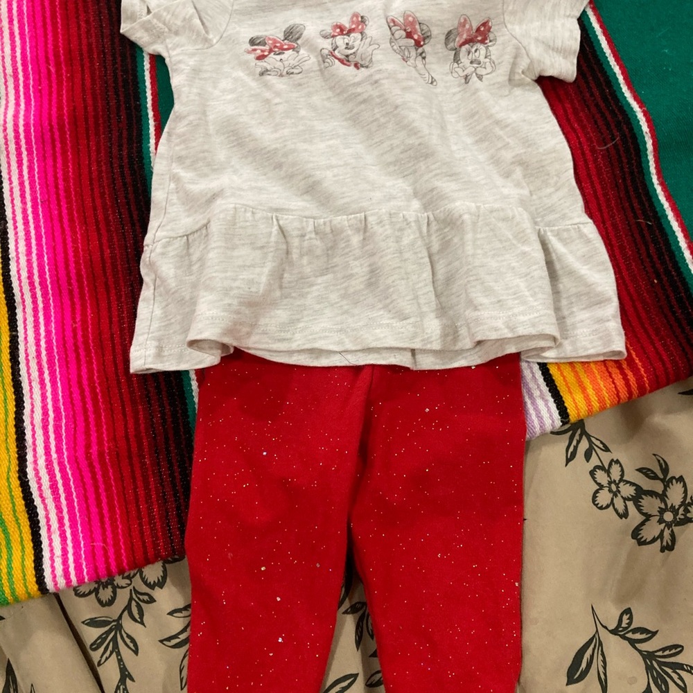 Minnie mouse set.